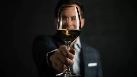 The 10 Things You Need to Know About Wine for Everyday Life - Presented by Sommelier Ryan Vet