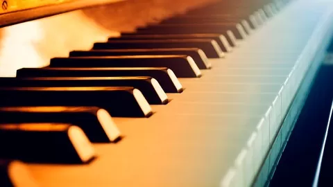Master The Most Common Piano Chords With The Help Of An Experienced Piano Player